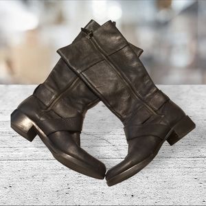 Black fossil boots 9.5